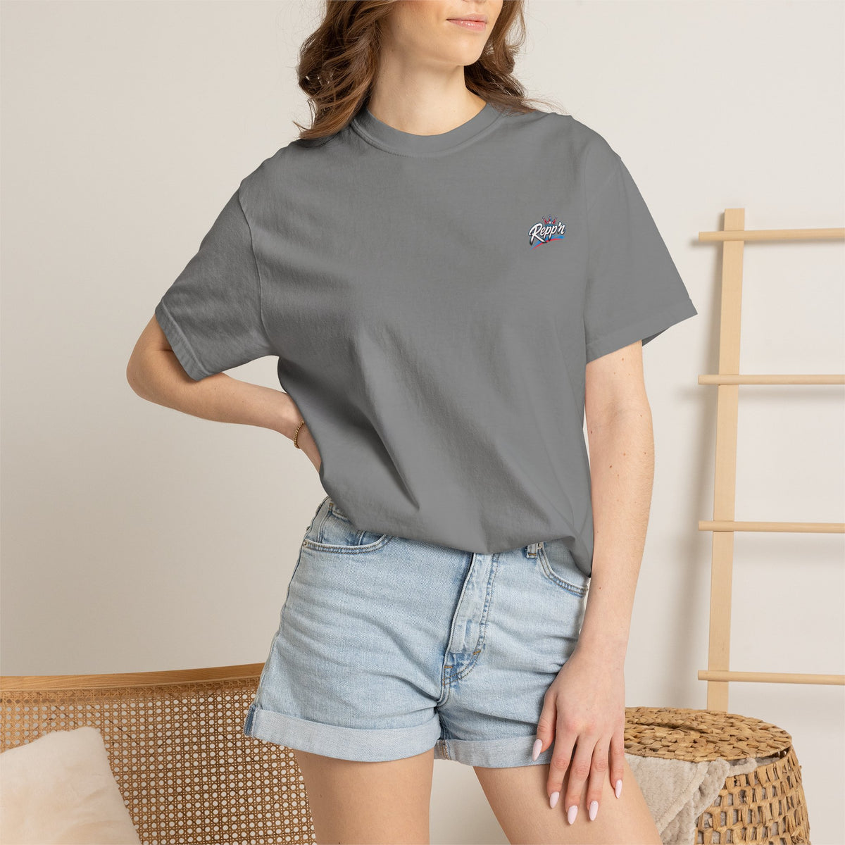 Repp'n Miami Sunset Skyline T-shirt | Retro Palm Beach City Tee